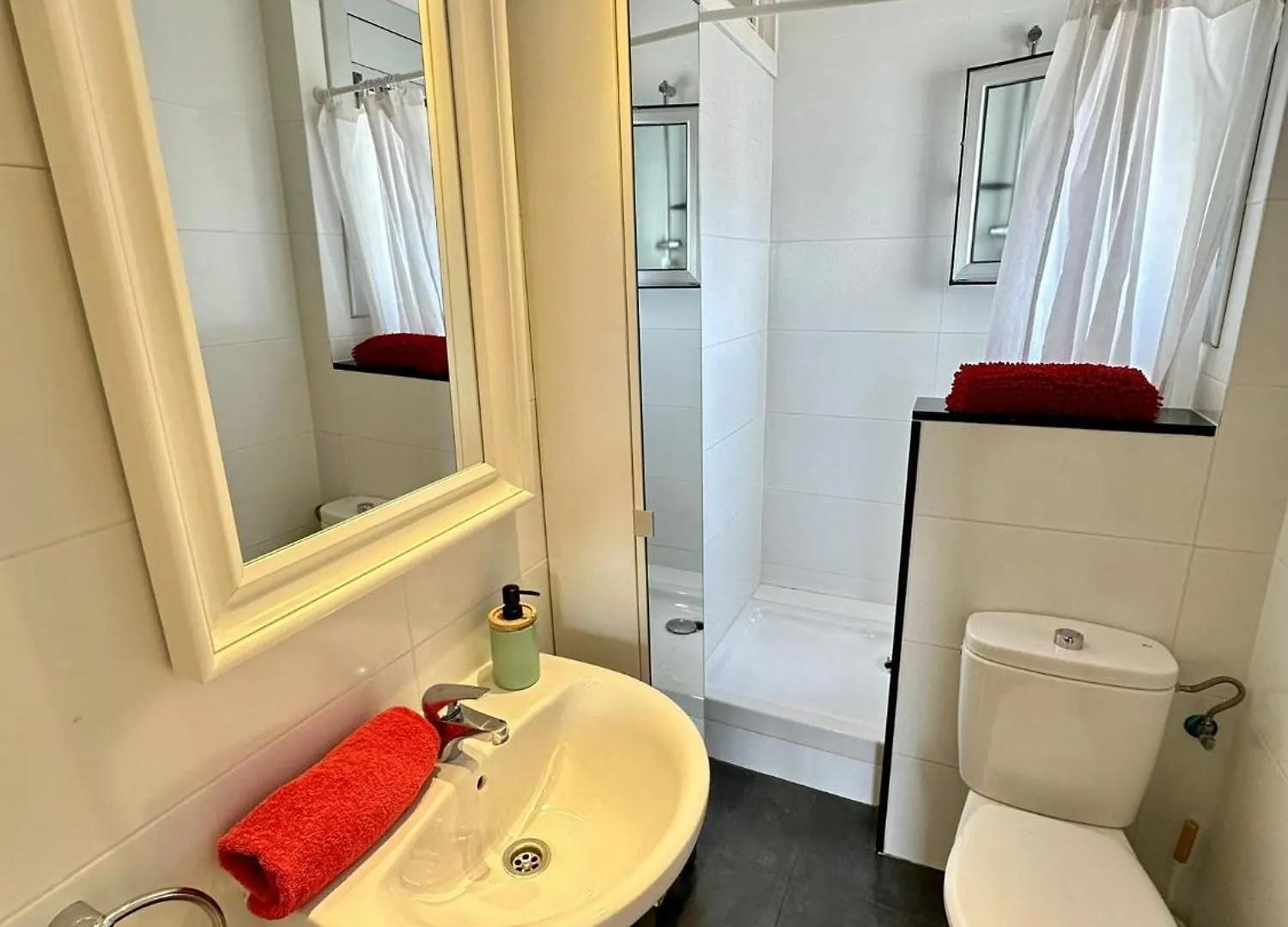 Rambla Rooms Barcelona Bed & Breakfast